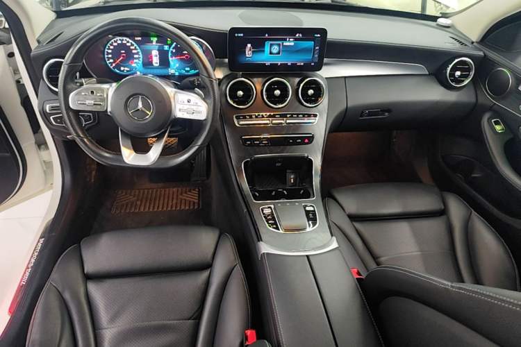 Used Mercedes-Benz C-Class 2020 Restyled C 260 L Sport Edition Audio And AC Panel