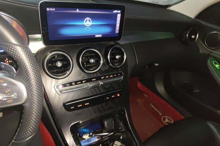 Used Mercedes-Benz C-Class 2020 C 200 L Fashion Edition Sport Version Audio And AC Panel