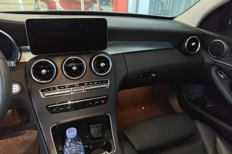 Used Mercedes-Benz C-Class 2020 Restyled C 200 L Fashion Edition Sport Version Audio And AC Panel