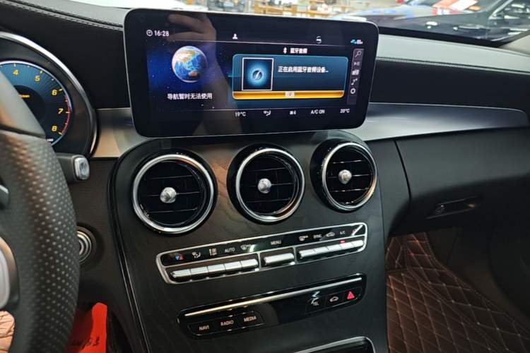 Used Mercedes-Benz C-Class 2020 Restyled C 200 L Fashion Edition Sport Version Audio And AC Panel