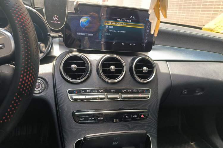 Used Mercedes-Benz C-Class 2020 C 260 L Sport Edition Audio And AC Panel