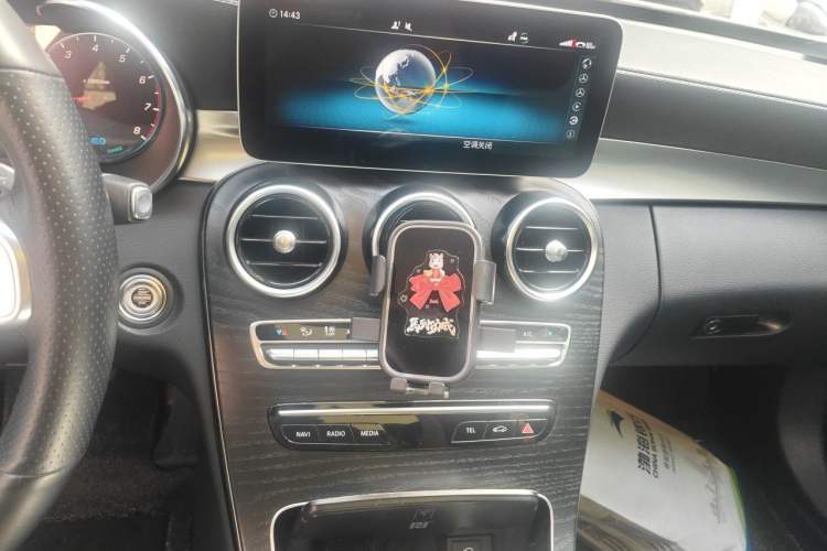 Used Mercedes-Benz C-Class 2020 C 260 L Sport Edition Audio And AC Panel