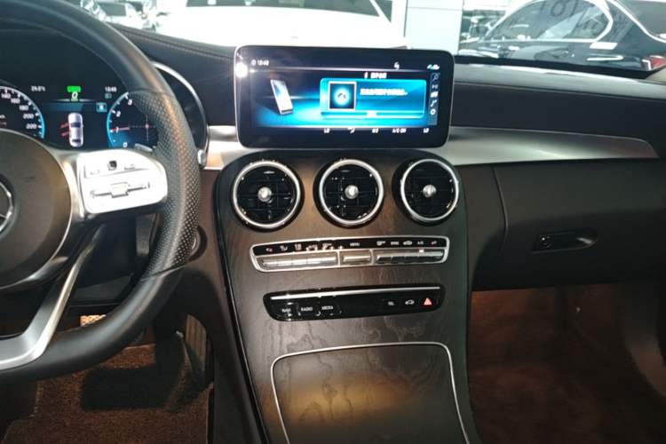 Used Mercedes-Benz C-Class 2020 Restyled C 260 L Sport Edition Audio And AC Panel