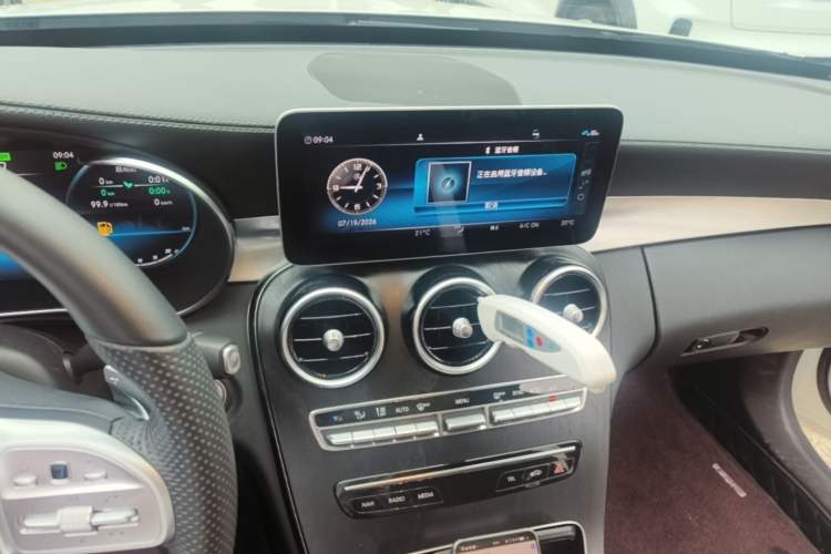 Used Mercedes-Benz C-Class 2020 Restyled C 260 L Sport Edition Audio And AC Panel