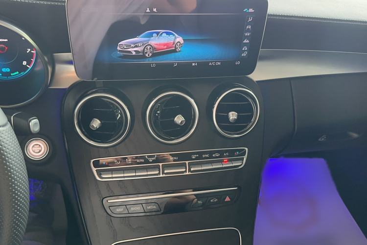 Used Mercedes-Benz C-Class 2020 Restyled C 260 L Sport Edition Audio And AC Panel