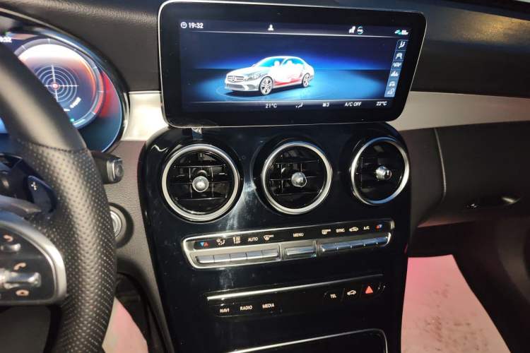 Used Mercedes-Benz C-Class 2020 Restyled C 260 Sport Edition Audio And AC Panel