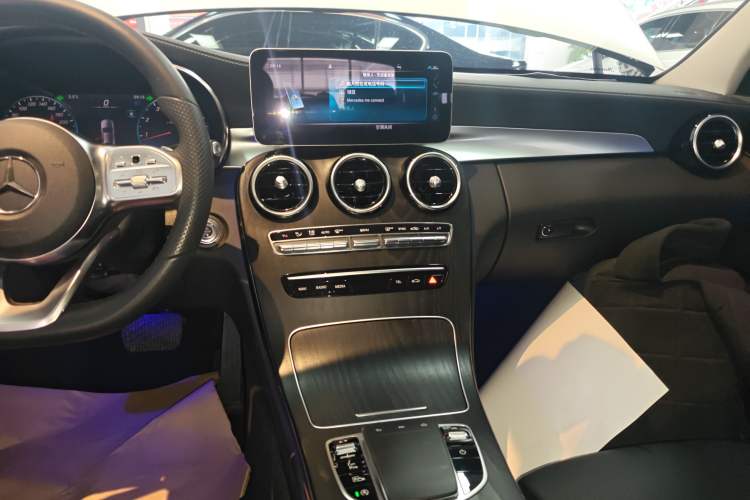 Used Mercedes-Benz C-Class 2020 Restyled C 200 L Fashion Edition Sport Version Audio And AC Panel