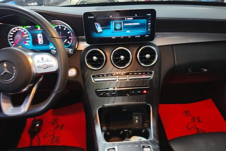 Used Mercedes-Benz C-Class 2020 C 260 L Sport Edition Audio And AC Panel