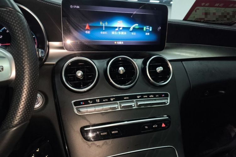 Used Mercedes-Benz C-Class 2020 Restyled C 200 L Fashion Edition Sport Version Audio And AC Panel