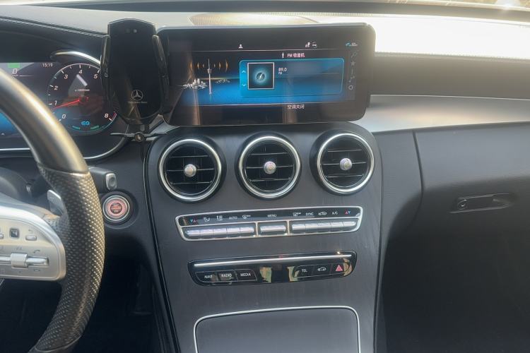 Used Mercedes-Benz C-Class 2020 Restyled C 260 L Sport Edition Audio And AC Panel