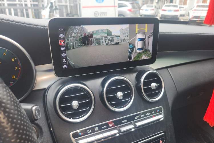 Used Mercedes-Benz C-Class 2020 Updated C 200 L Fashion Edition Audio And AC Panel
