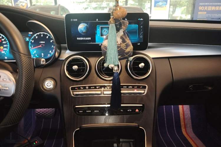 Used Mercedes-Benz C-Class 2020 Restyled C 200 L Fashion Edition Sport Version Audio And AC Panel