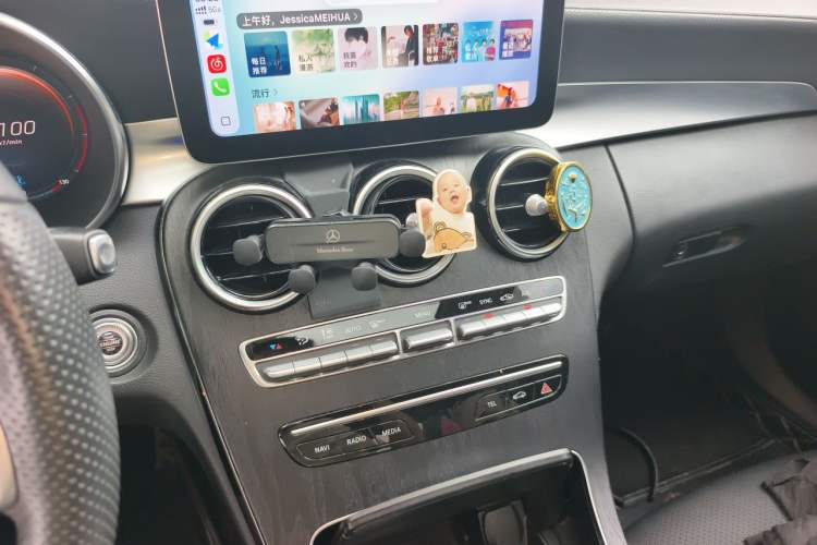 Used Mercedes-Benz C-Class 2020 Restyled C 200 L Fashion Edition Sport Version Audio And AC Panel