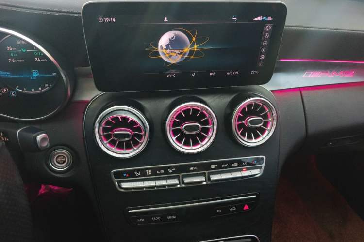 Used Mercedes-Benz C-Class 2020 C 260 L Sport Edition Audio And AC Panel