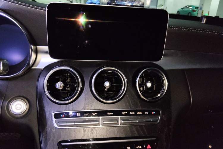 Used Mercedes-Benz C-Class 2020 C 260 L Sport Edition Audio And AC Panel