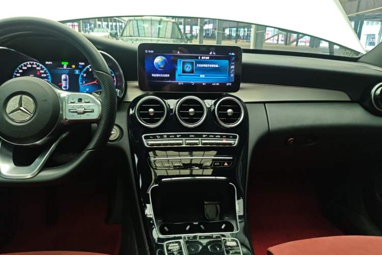 Used Mercedes-Benz C-Class 2020 C 260 Sport Edition Audio And AC Panel