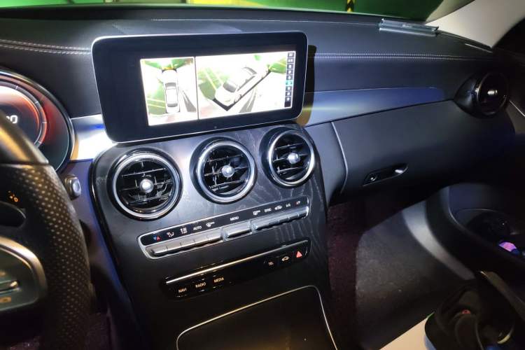 Used Mercedes-Benz C-Class 2020 Restyled C 260 L Sport Edition Audio And AC Panel