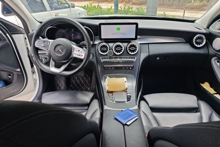 Used Mercedes-Benz C-Class 2020 C 260 L Sport Edition Center Console