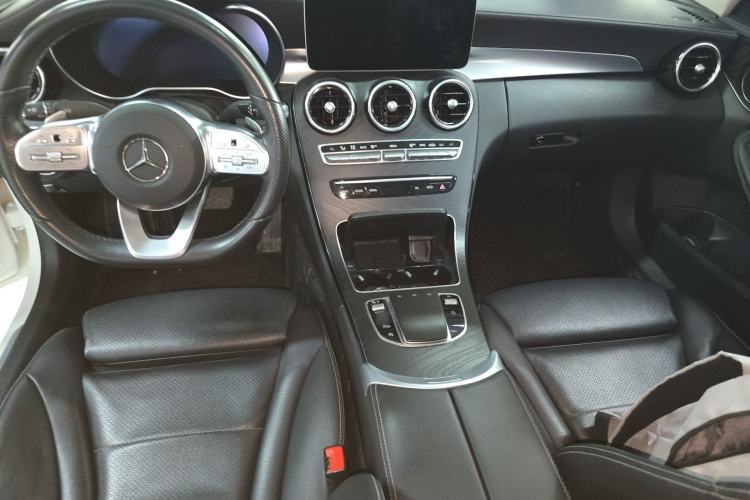 Used Mercedes-Benz C-Class 2020 C 200 L Fashion Edition Sport Version Center Console