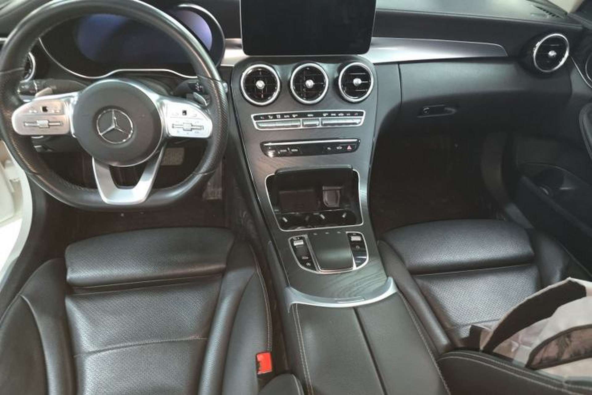 Used Mercedes-Benz C-Class 2020 C 200 L Fashion Edition Sport Version Center Console