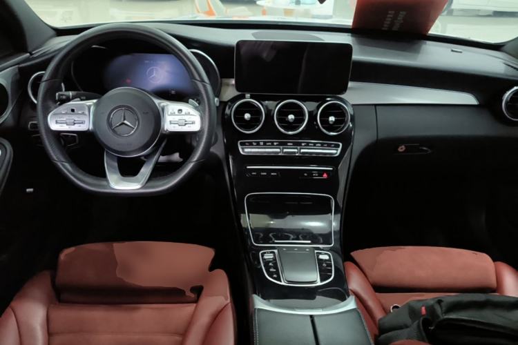 Used Mercedes-Benz C-Class 2020 C 260 Sport Edition Center Console