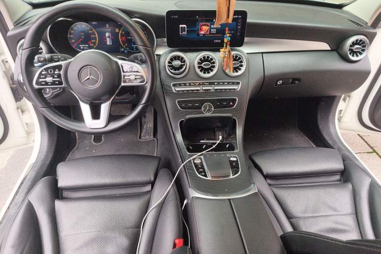 Used Mercedes-Benz C-Class 2020 C 260 Estate Center Console