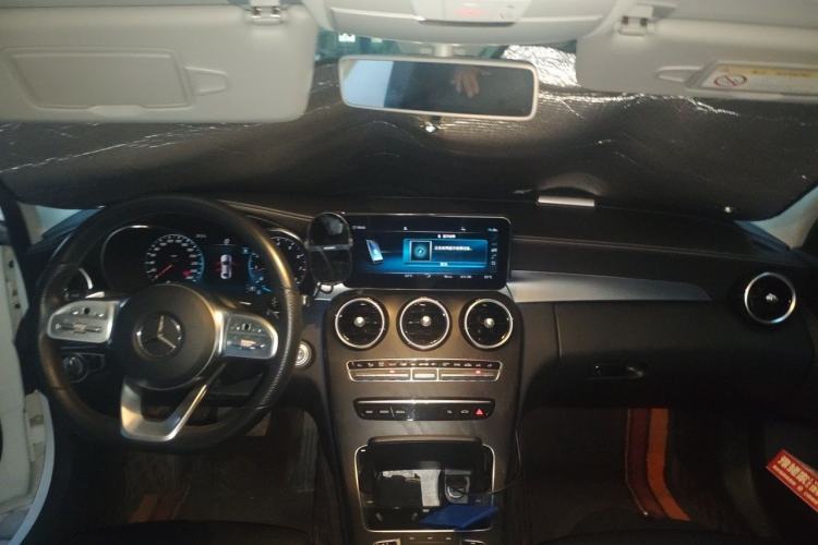 Used Mercedes-Benz C-Class 2020 C 200 L Fashion Edition Sport Version Center Console