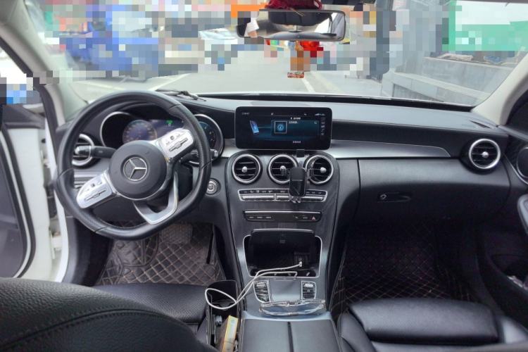 Used Mercedes-Benz C-Class 2020 Restyled C 260 L Sport Edition Center Console
