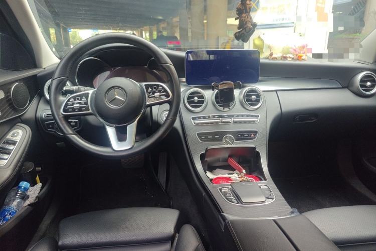Used Mercedes-Benz C-Class 2020 Facelifted C 260 Estate Center Console