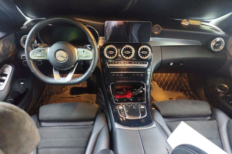 Used Mercedes-Benz C-Class 2020 Restyled C 260 Sport Edition Center Console