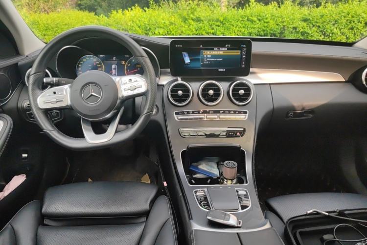 Used Mercedes-Benz C-Class 2020 C 200 L Fashion Edition Sport Version Center Console