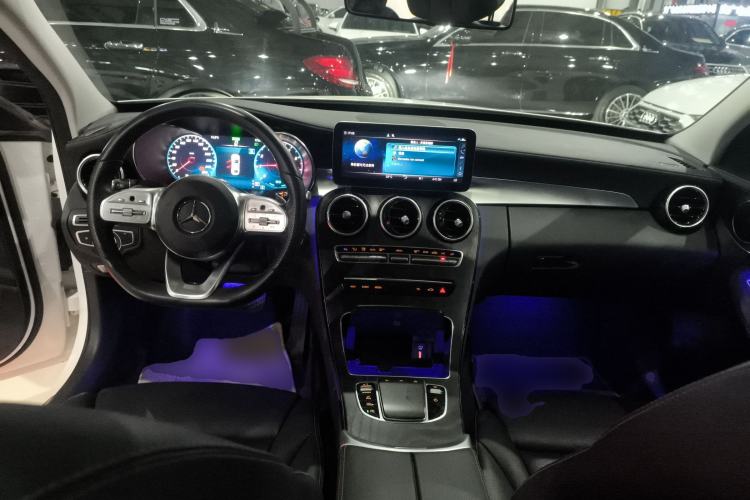 Used Mercedes-Benz C-Class 2020 Restyled C 260 L Sport Edition Center Console