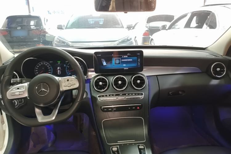Used Mercedes-Benz C-Class 2020 Restyled C 260 L Sport Edition Center Console