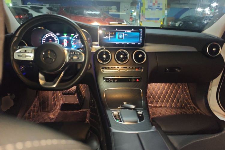 Used Mercedes-Benz C-Class 2020 Restyled C 260 L Sport Edition Center Console