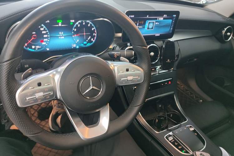 Used Mercedes-Benz C-Class 2020 Restyled C 260 L Sport Edition Center Console