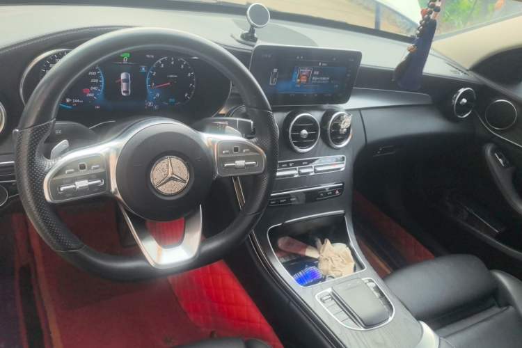 Used Mercedes-Benz C-Class 2020 Restyled C 260 L Sport Edition Center Console