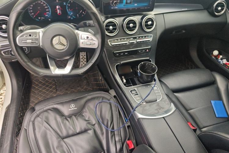 Used Mercedes-Benz C-Class 2020 C 200 L Fashion Edition Sport Version Center Console