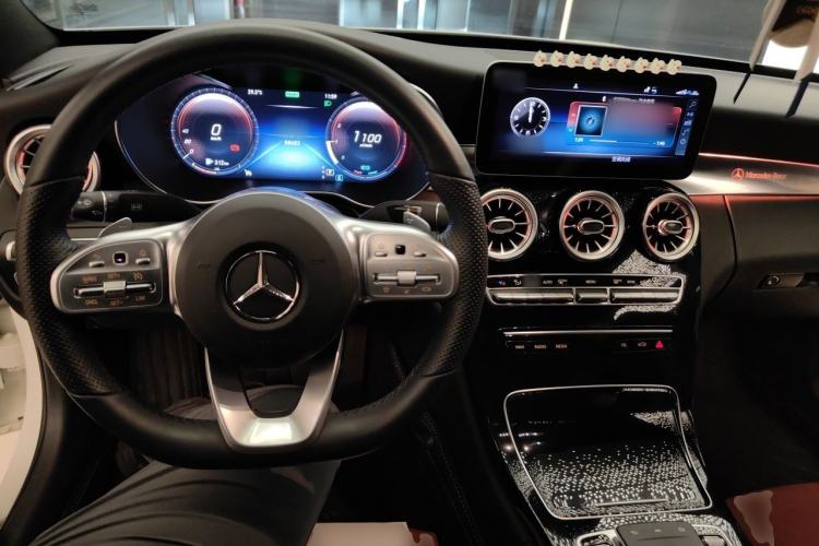 Used Mercedes-Benz C-Class 2020 C 260 Sport Edition Center Console