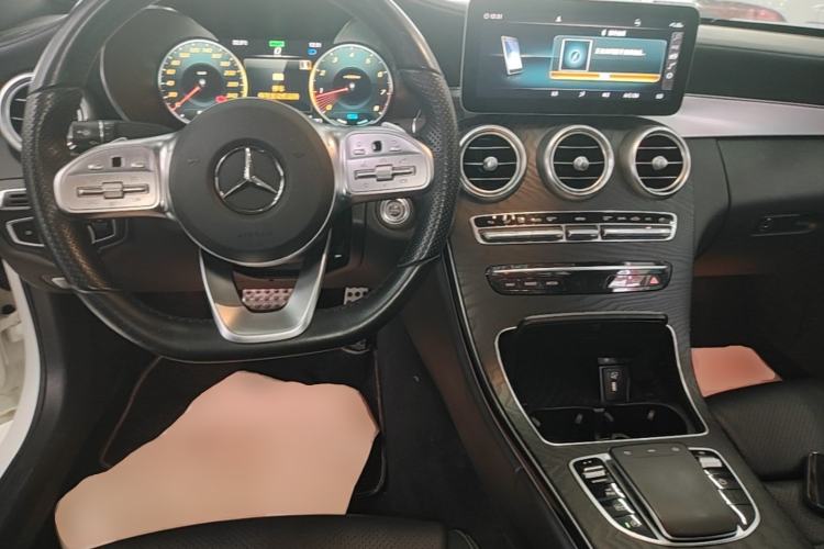 Used Mercedes-Benz C-Class 2020 C 260 Coupe Center Console