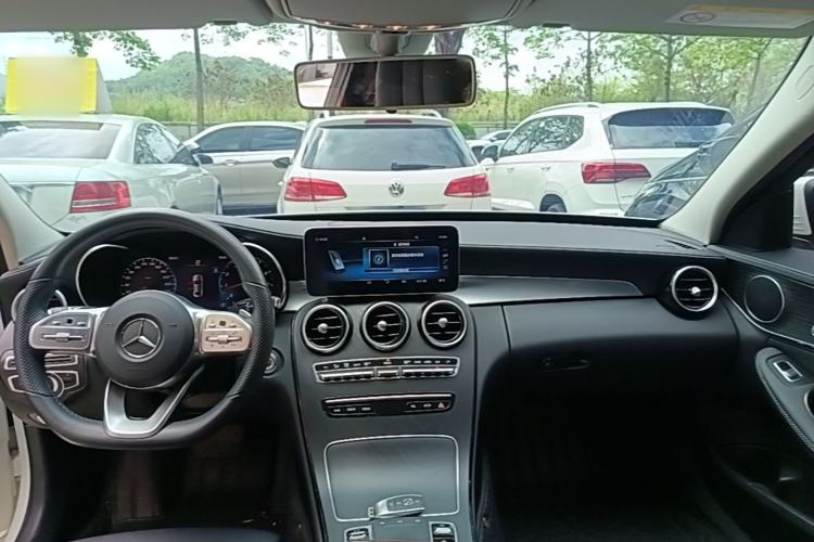 Used Mercedes-Benz C-Class 2020 Restyled C 200 L Fashion Edition Sport Version Center Console