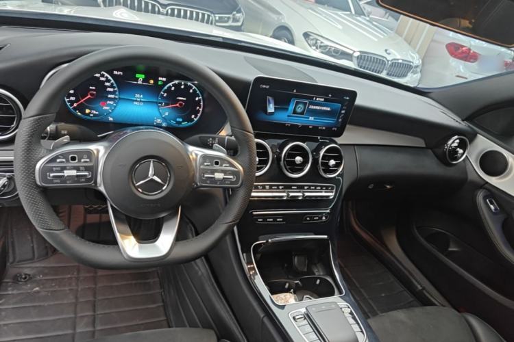 Used Mercedes-Benz C-Class 2020 Restyled C 260 Sport Edition Center Console