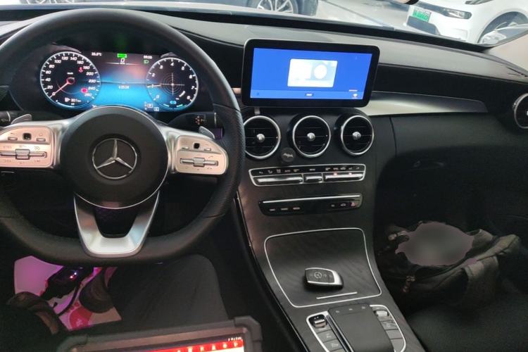 Used Mercedes-Benz C-Class 2020 Restyled C 260 L Sport Edition Center Console