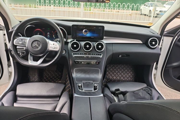 Used Mercedes-Benz C-Class 2020 C 260 L Sport Edition Center Console