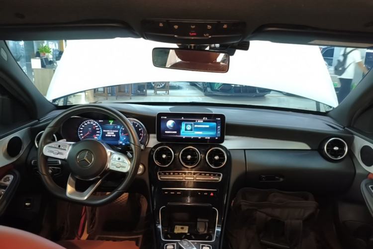 Used Mercedes-Benz C-Class 2020 C 260 Sport Edition Center Console