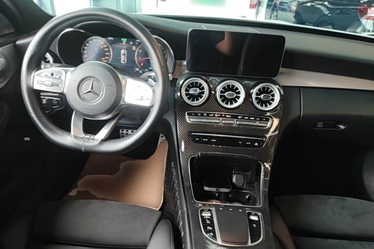 Used Mercedes-Benz C-Class 2020 C 260 Sport Edition Center Console