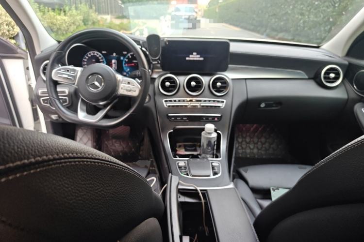 Used Mercedes-Benz C-Class 2020 C 200 L Fashion Model Center Console