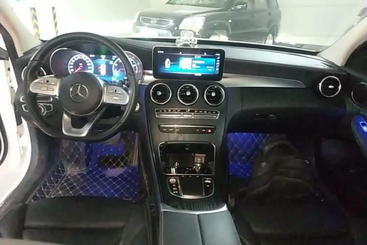 Used Mercedes-Benz C-Class 2020 Restyled C 260 L Sport Edition Center Console