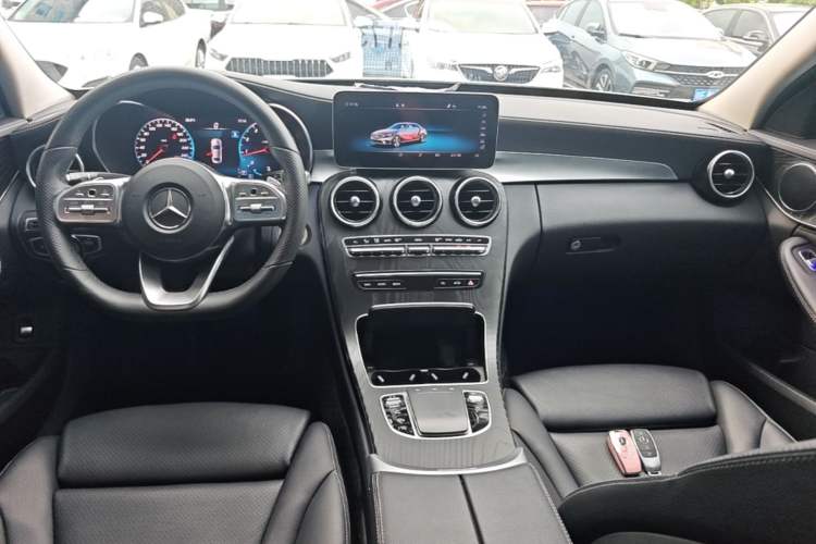 Used Mercedes-Benz C-Class 2020 Restyled C 200 L Fashion Edition Sport Version Center Console