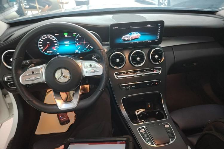 Used Mercedes-Benz C-Class 2020 Restyled C 260 L Sport Edition Center Console