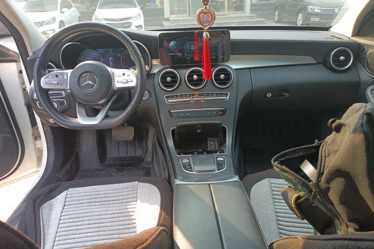 Used Mercedes-Benz C-Class 2020 C 260 L Sport Edition Center Console